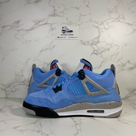 Air Jordan 4 Retro GS 'University Blue' - Picture 4 of 8